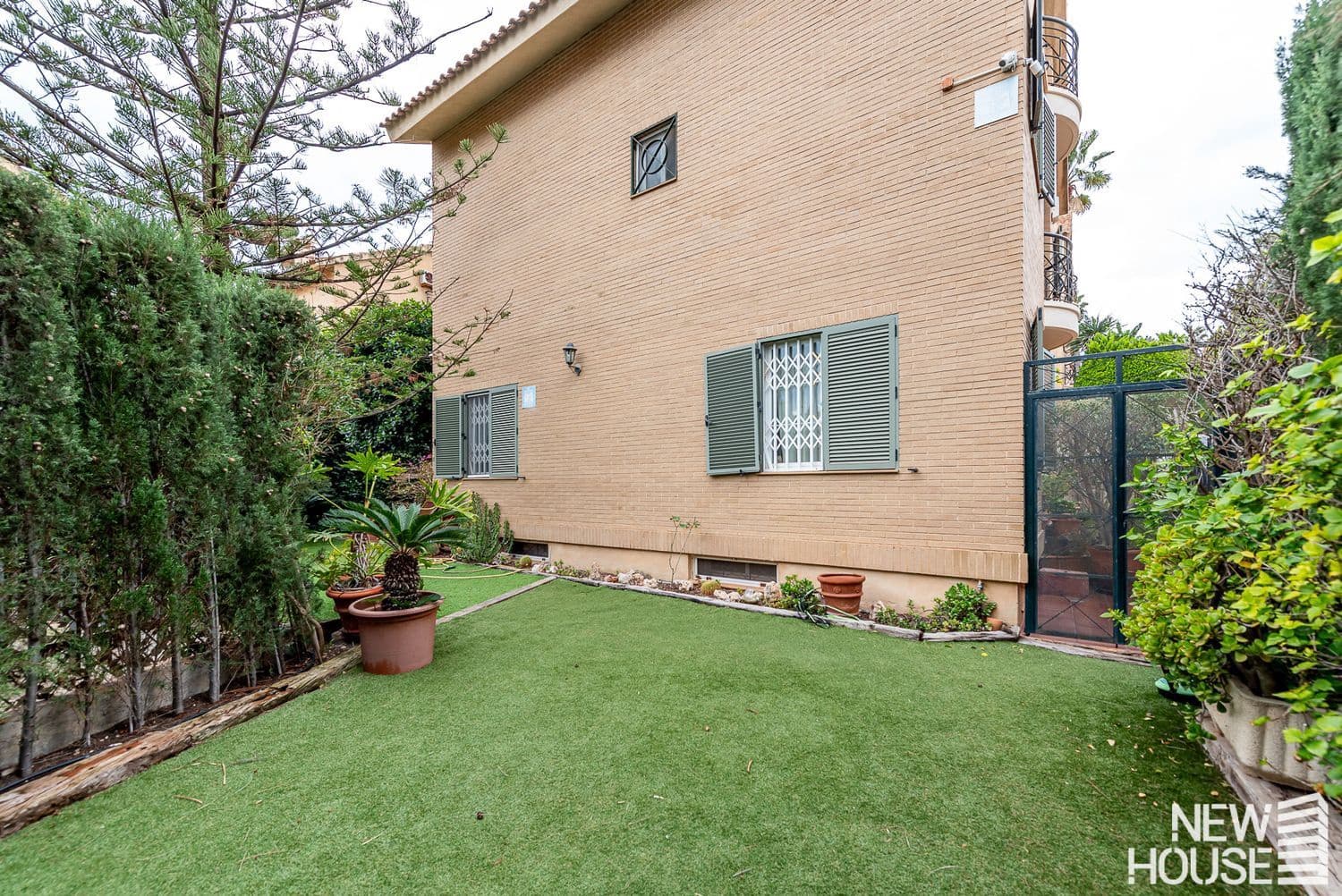 5 slaapkamer Villa te koop in Cabo de las Huertas met garage - € 990.000 (Ref: 9694732)