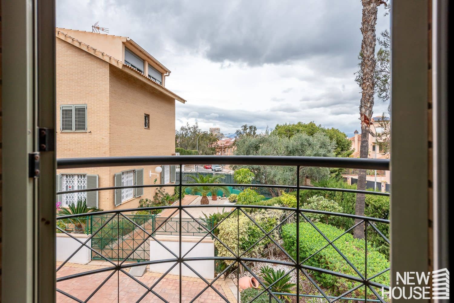 5 slaapkamer Villa te koop in Cabo de las Huertas met garage - € 990.000 (Ref: 9694732)