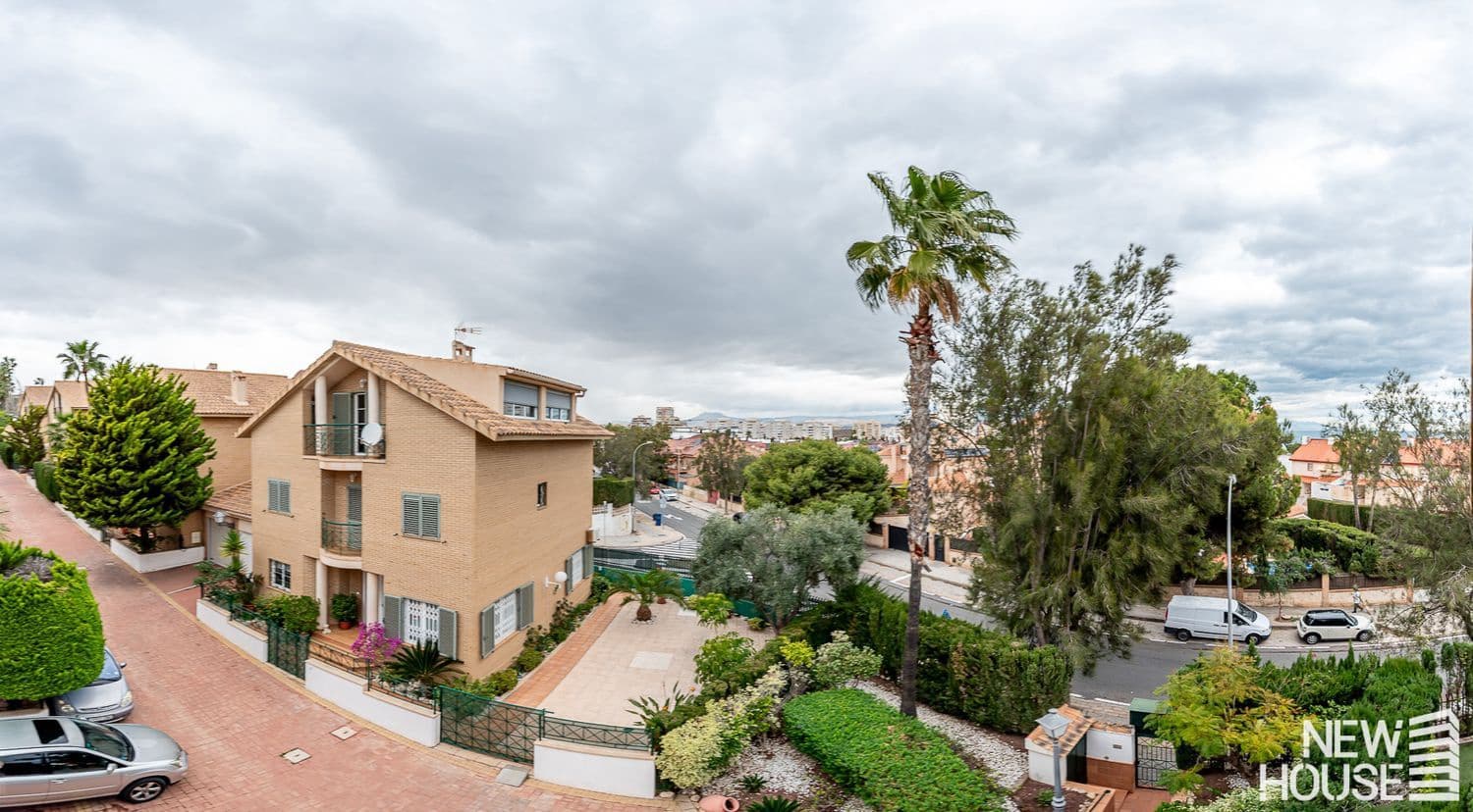 5 slaapkamer Villa te koop in Cabo de las Huertas met garage - € 990.000 (Ref: 9694732)