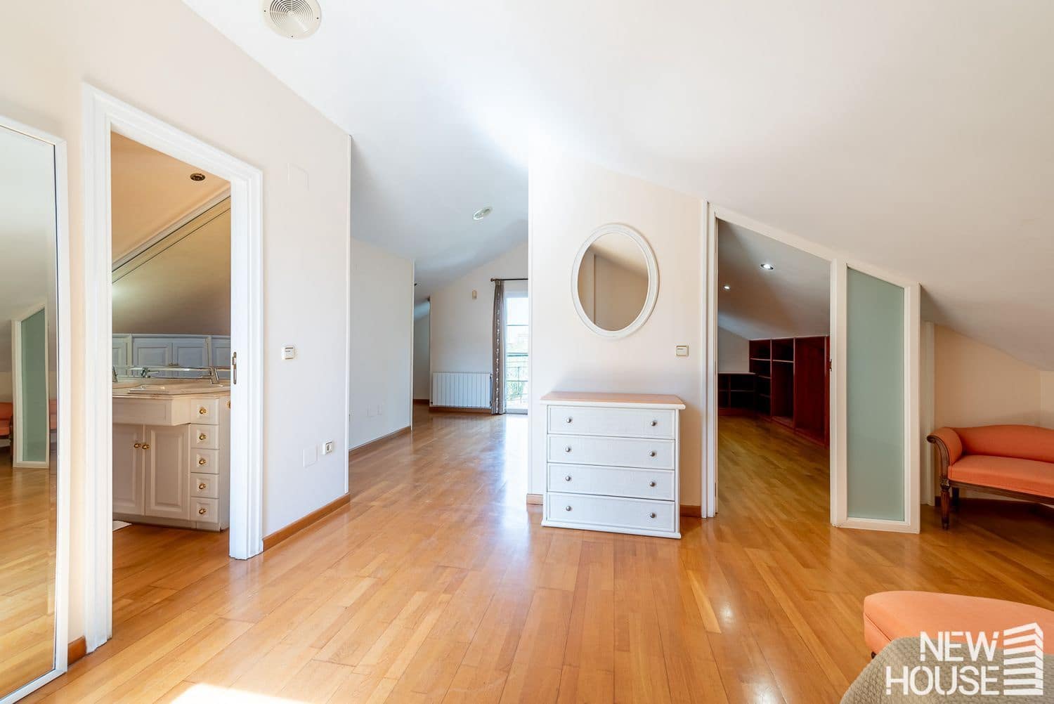 5 bedroom Villa for sale in Cabo de las Huertas with garage - € 990,000 (Ref: 9694732)