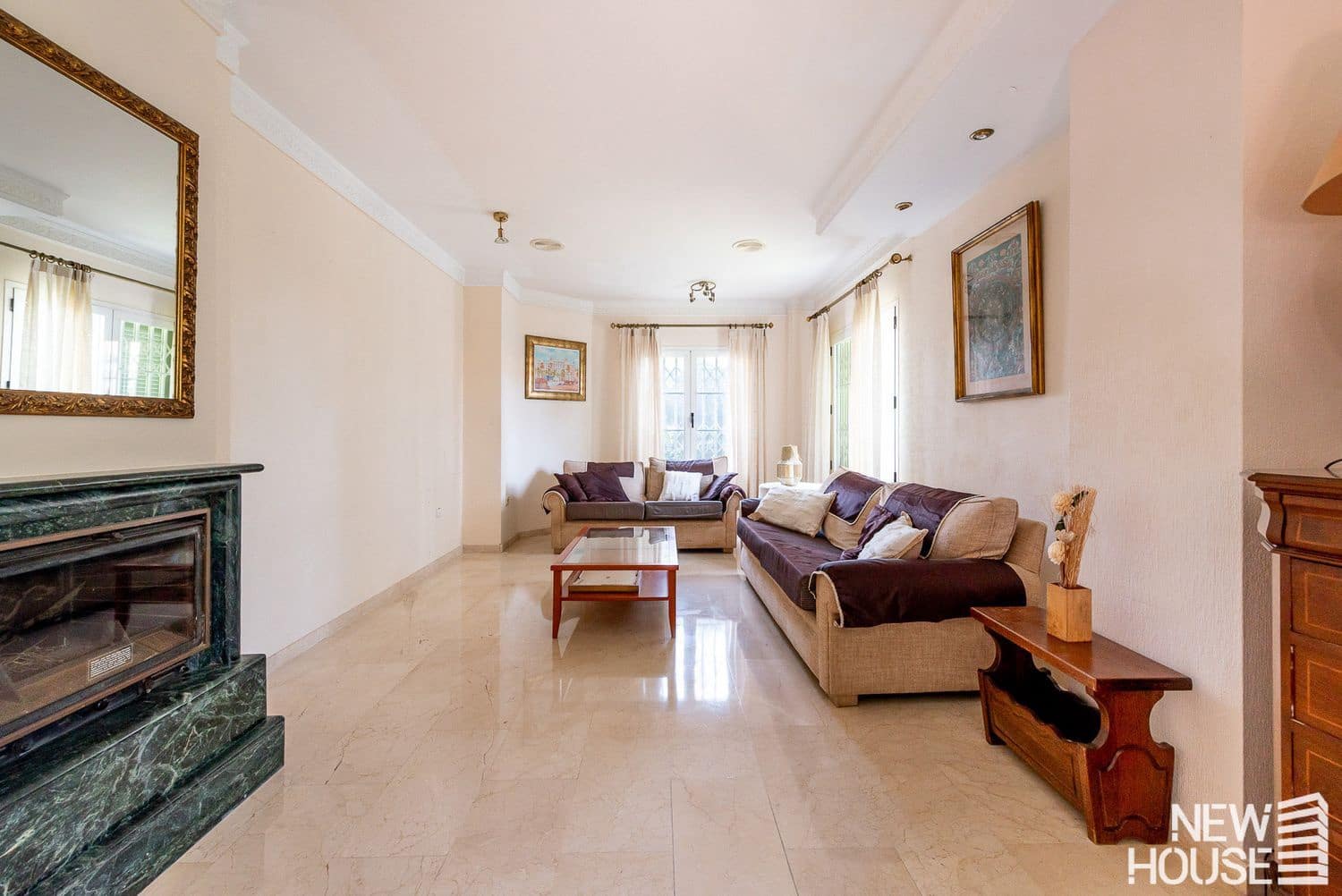 5 bedroom Villa for sale in Cabo de las Huertas with garage - € 990,000 (Ref: 9694732)