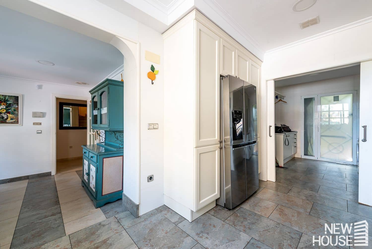 5 bedroom Villa for sale in Cabo de las Huertas with garage - € 990,000 (Ref: 9694732)