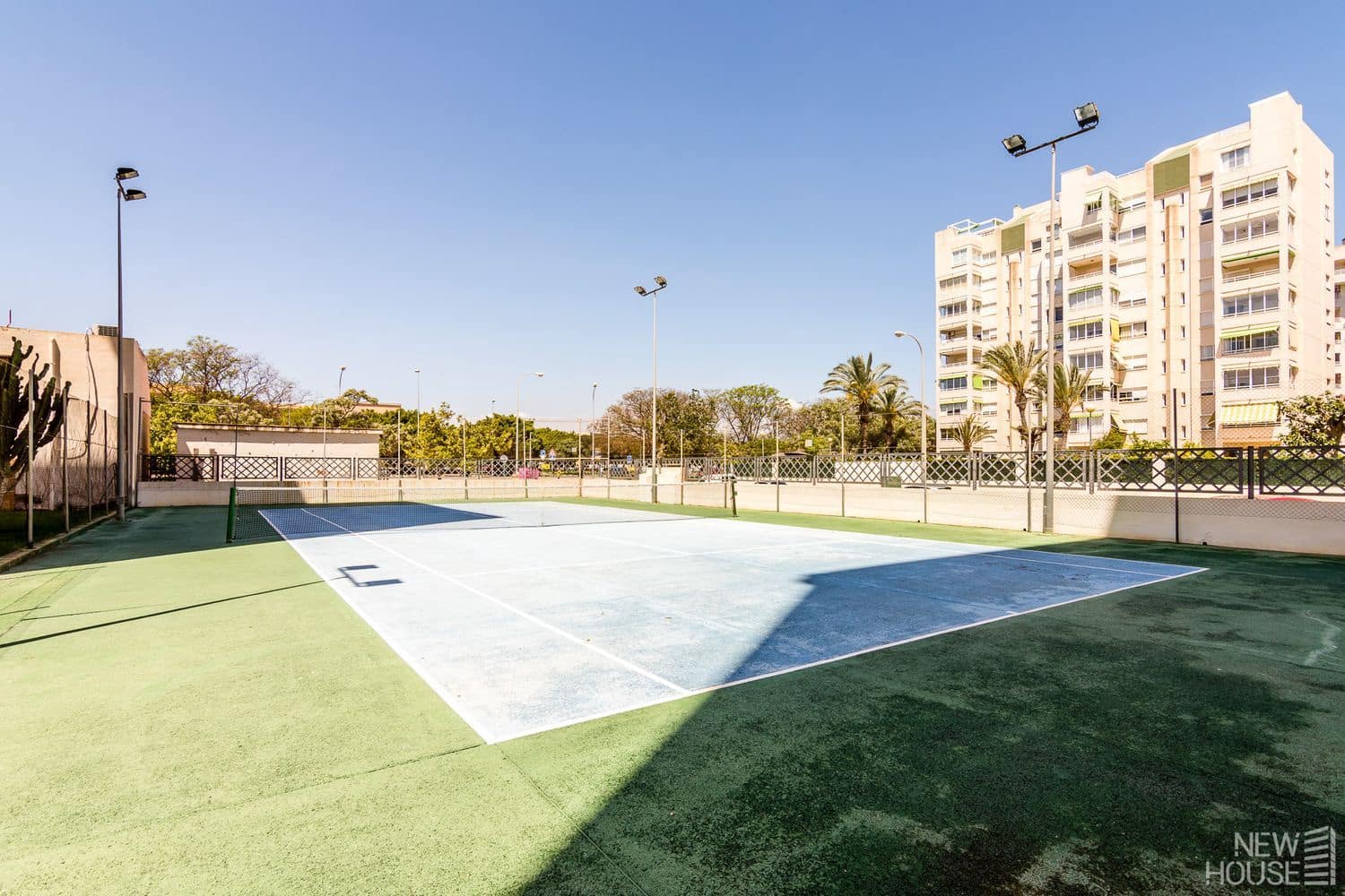 3 bedroom Apartment for sale in Playa de San Juan with pool garage - € 435,000 (Ref: 9731580)