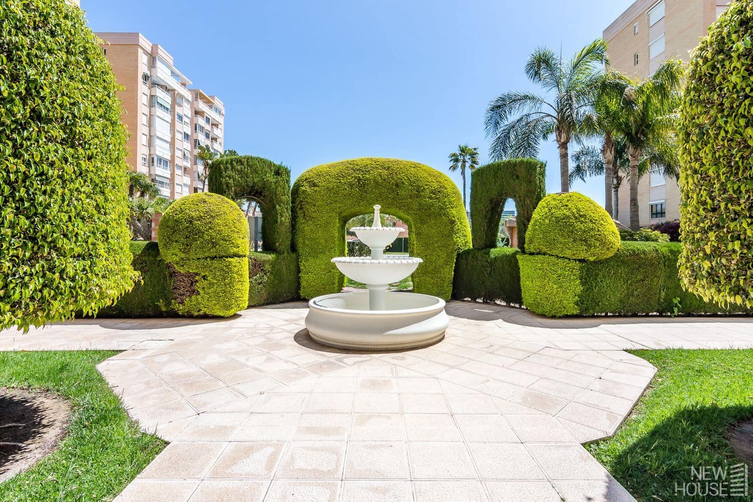 3 bedroom Apartment for sale in Playa de San Juan with pool garage - € 435,000 (Ref: 9731580)