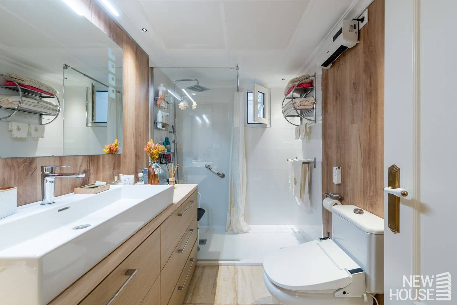 3 bedroom Apartment for sale in Playa de San Juan with pool garage - € 480,000 (Ref: 9735046)