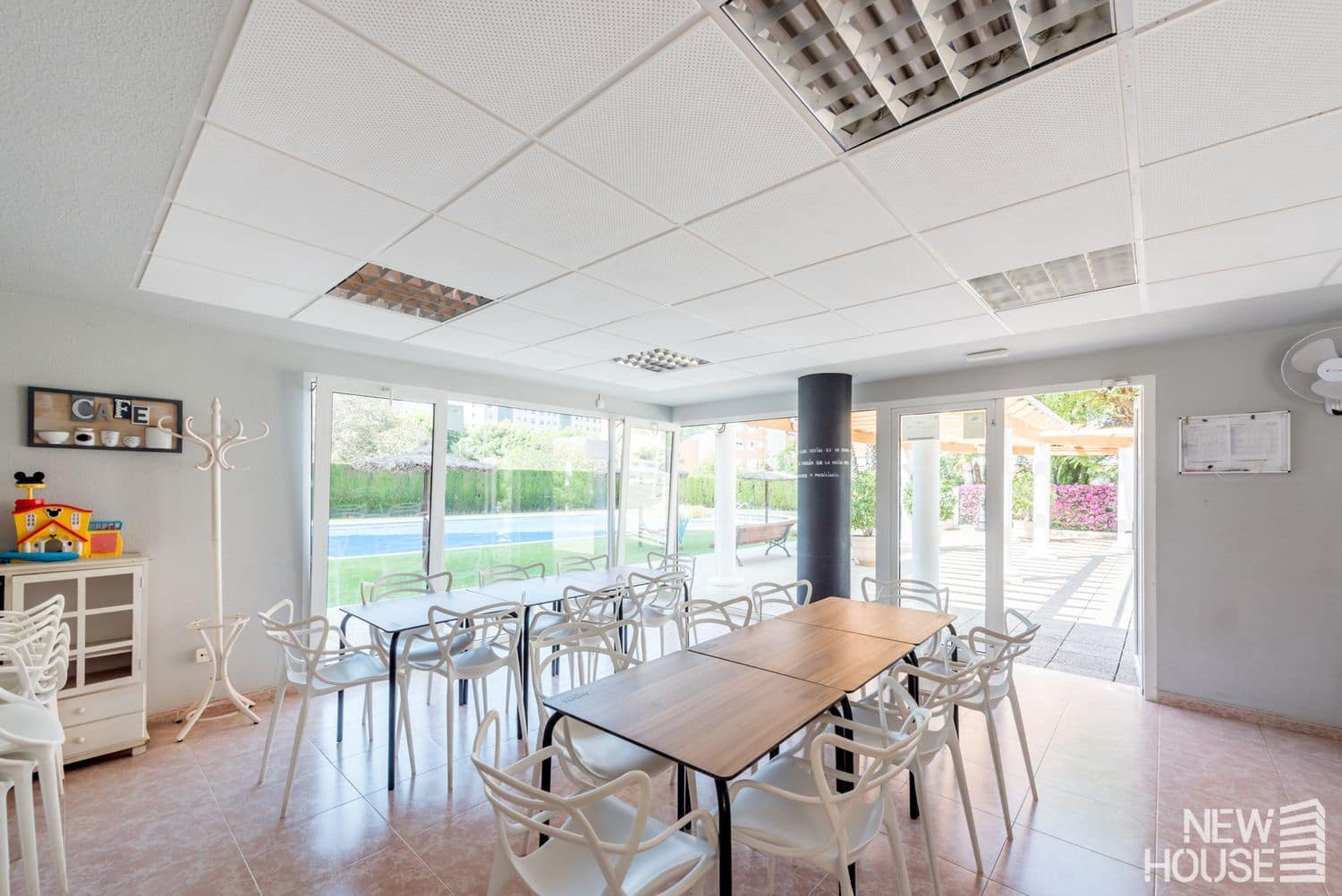 3 bedroom Apartment for sale in Playa de San Juan with pool garage - € 480,000 (Ref: 9735046)