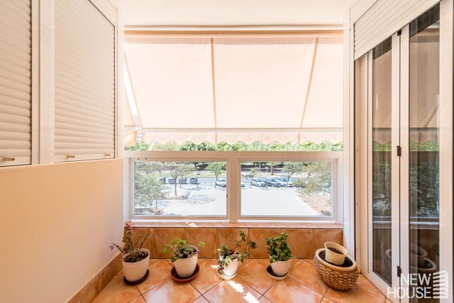 3 soveværelse Lejlighed til salg i Playa de San Juan, Alicante by med swimmingpool garage - € 480.000 (Ref: 9735046)