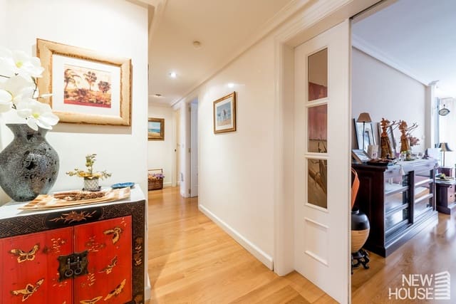 3 soveværelse Lejlighed til salg i Playa de San Juan, Alicante by med swimmingpool garage - € 480.000 (Ref: 9735046)