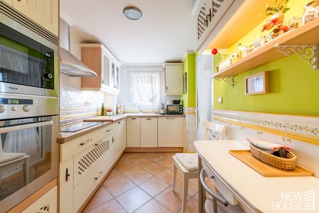 3 soveværelse Lejlighed til salg i Playa de San Juan, Alicante by med swimmingpool garage - € 480.000 (Ref: 9735046)