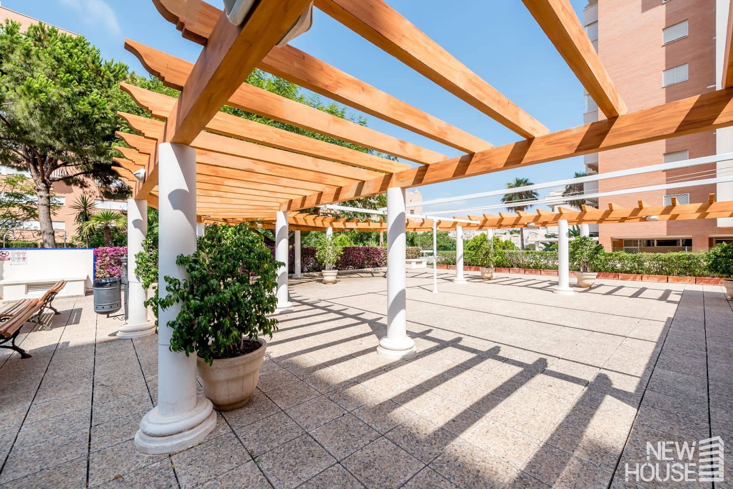 3 bedroom Apartment for sale in Playa de San Juan with pool garage - € 480,000 (Ref: 9735046)