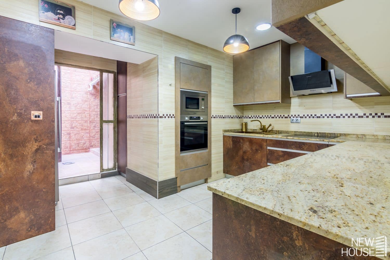 3 soveværelse Byhus til salg i San Juan de Alicante / Sant Joan d'Alacant med garage - € 340.000 (Ref: 9737998)