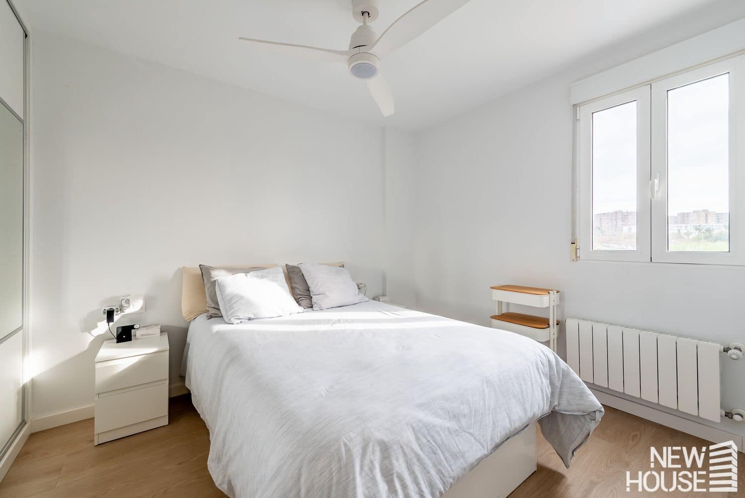 3 bedroom Apartment for sale in Playa de San Juan with pool garage - € 450,000 (Ref: 9772714)