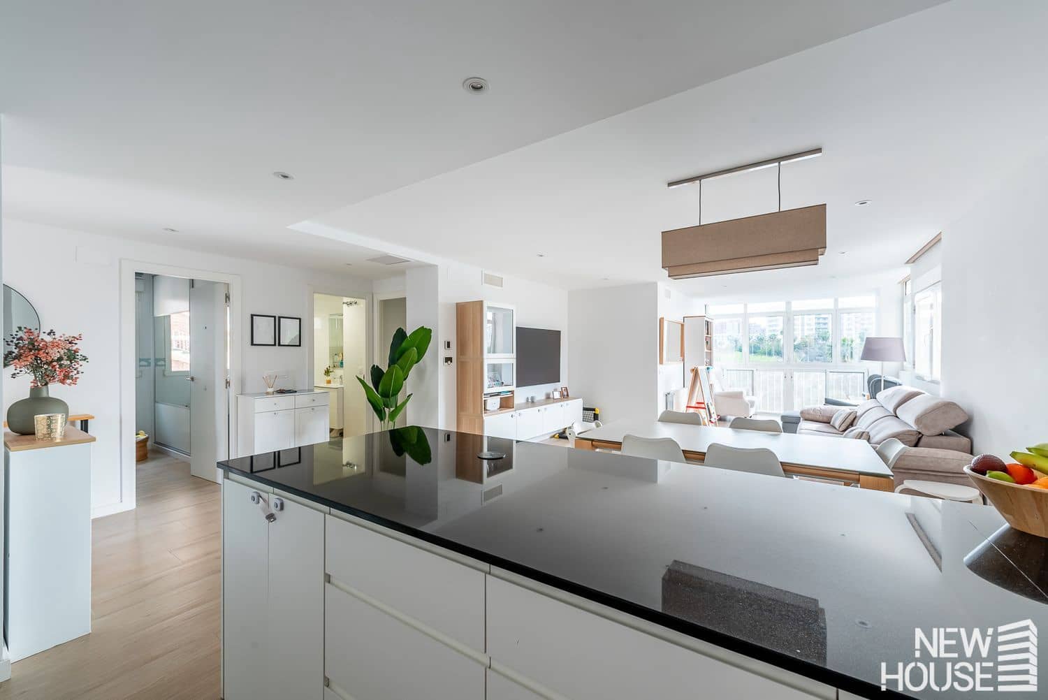 3 bedroom Apartment for sale in Playa de San Juan with pool garage - € 450,000 (Ref: 9772714)