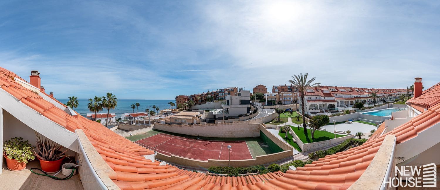 4 sypialnia Dom na sprzedaż w Cabo de las Huertas z basenem garażem - 850 000 € (Ref: 9772715)