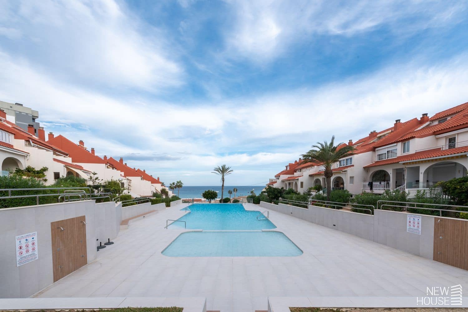 4 sypialnia Dom na sprzedaż w Cabo de las Huertas z basenem garażem - 850 000 € (Ref: 9772715)