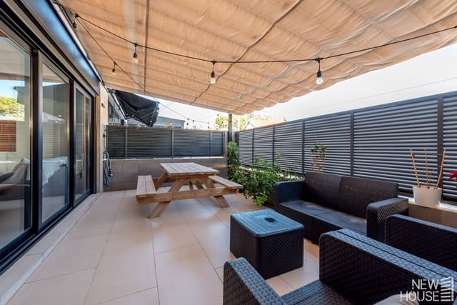 2 bedroom Apartment for rent in Playa de Muchavista, El Campello with garage - € 1,900 (Ref: 9772717)