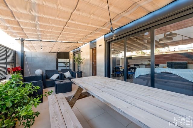 2 bedroom Apartment for rent in Playa de Muchavista, El Campello with garage - € 1,900 (Ref: 9772717)