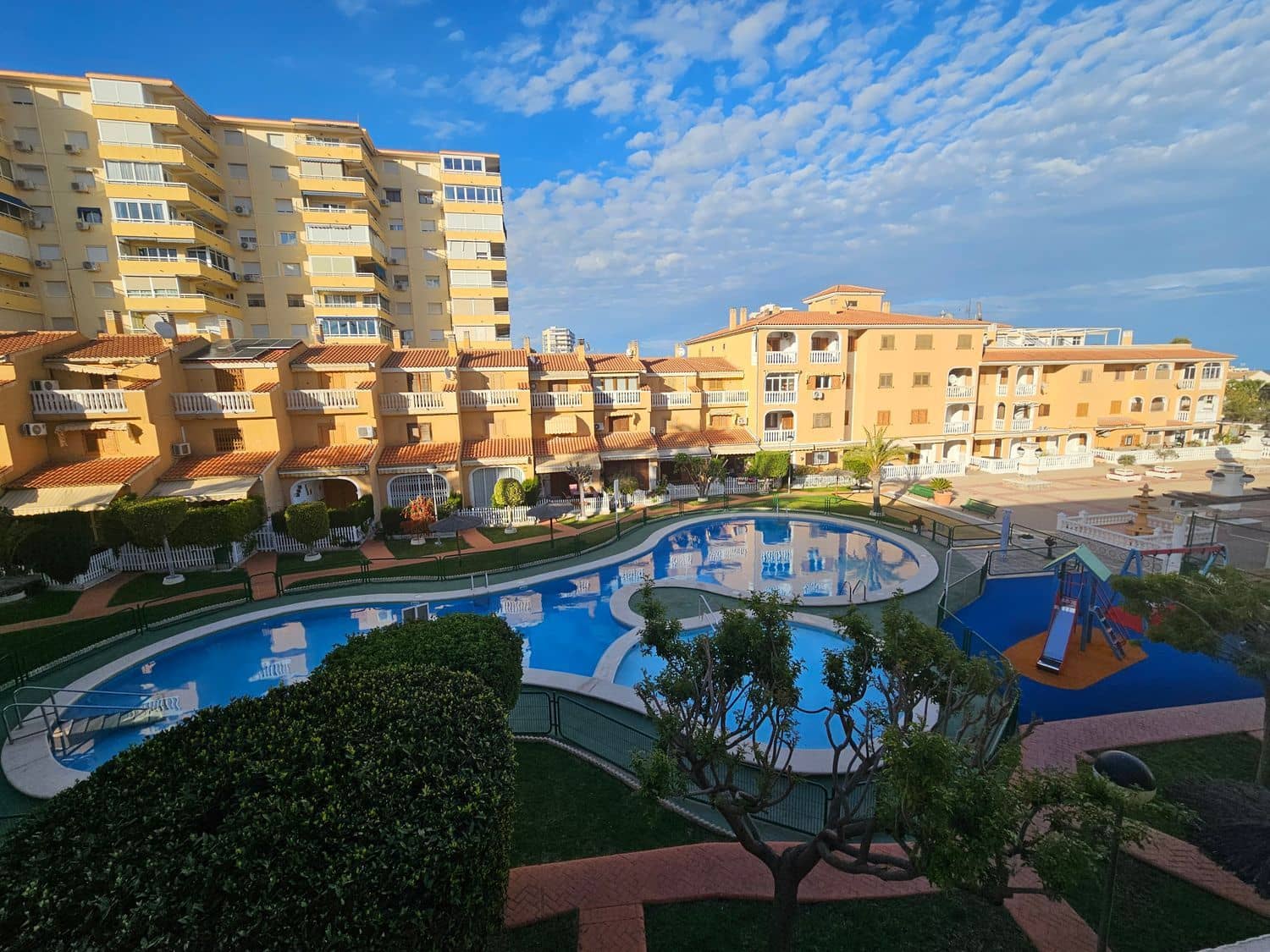 2 slaapkamer Appartement te koop in El Campello met zwembad garage - € 290.000 (Ref: 9772718)