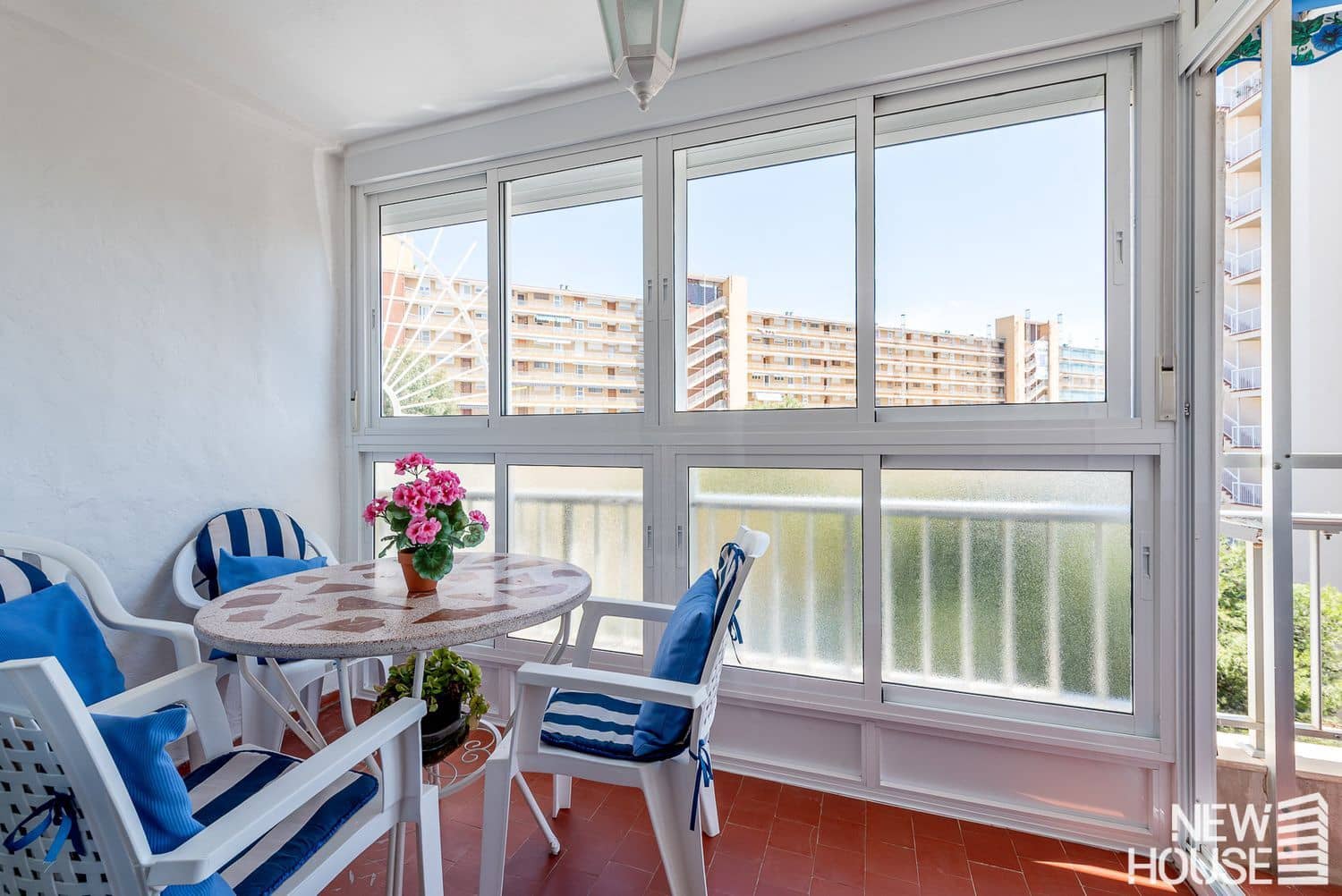 3 sypialnia Apartament na sprzedaż w Playa de San Juan z basenem garażem - 375 000 € (Ref: 9772719)