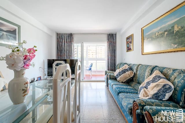 3 makuuhuone Huoneisto myytävänä paikassa Playa de San Juan, Alicante kaupunki mukana uima-altaan 
autotalli - 375 000 € (Ref: 9772719)