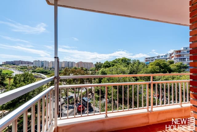 3 makuuhuone Huoneisto myytävänä paikassa Playa de San Juan, Alicante kaupunki mukana uima-altaan 
autotalli - 375 000 € (Ref: 9772719)