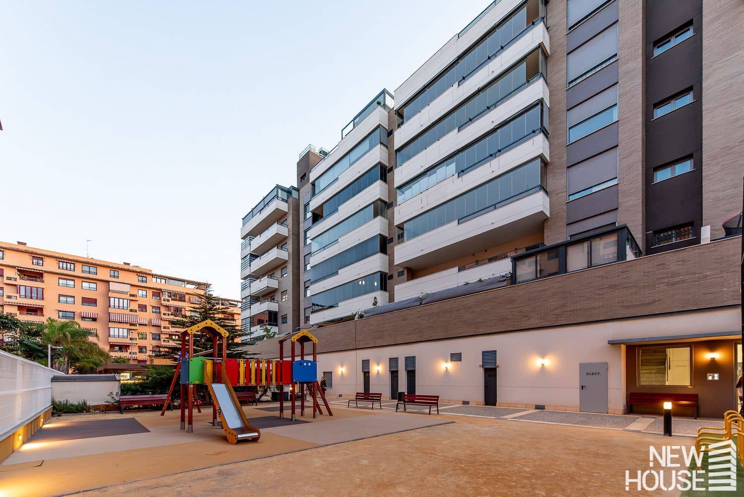 4 bedroom Apartment for sale in San Vicente / Sant Vicent del Raspeig with pool garage - € 442,000 (Ref: 9772720)