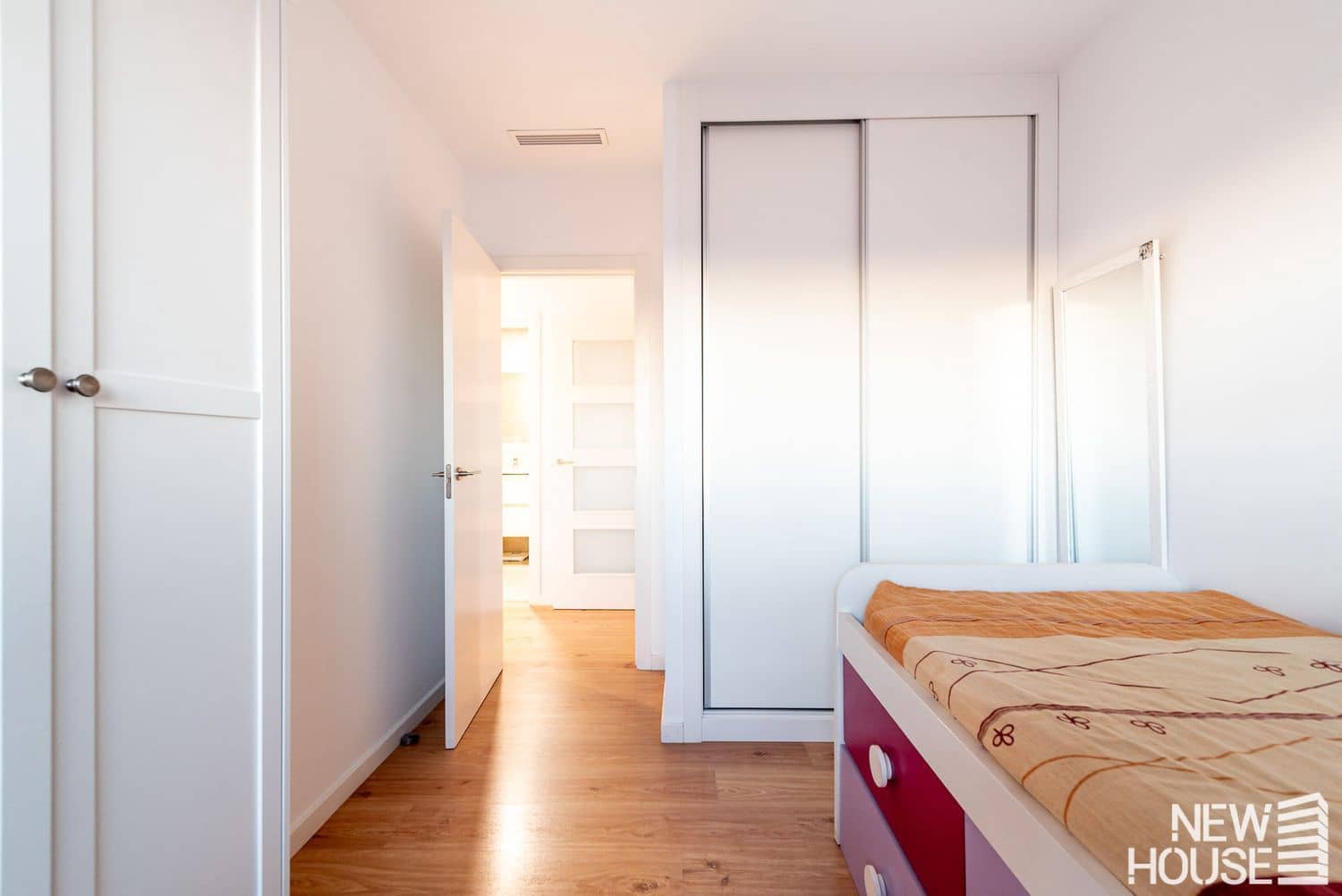 4 bedroom Apartment for sale in San Vicente / Sant Vicent del Raspeig with pool garage - € 442,000 (Ref: 9772720)