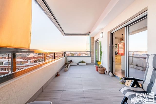 4 chambre Appartement à vendre à San Vicente / Sant Vicent del Raspeig avec piscine garage - 442 000 € (Ref: 9772720)