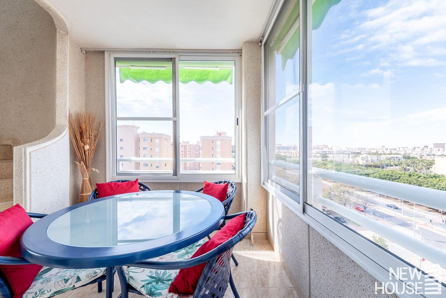 3 bedroom Apartment for sale in Playa de San Juan with pool garage - € 540,000 (Ref: 9772721)