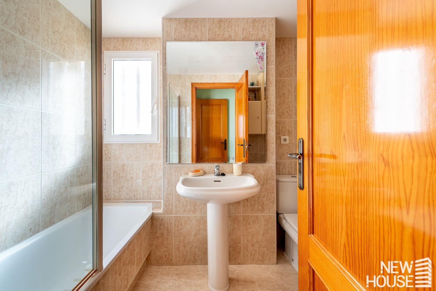 3 bedroom Apartment for sale in Playa de San Juan with pool garage - € 540,000 (Ref: 9772721)