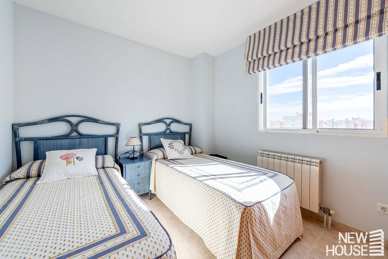 3 bedroom Apartment for sale in Playa de San Juan with pool garage - € 540,000 (Ref: 9772721)