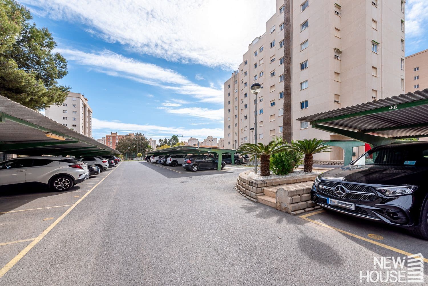 3 bedroom Apartment for sale in Playa de San Juan with pool garage - € 540,000 (Ref: 9772721)