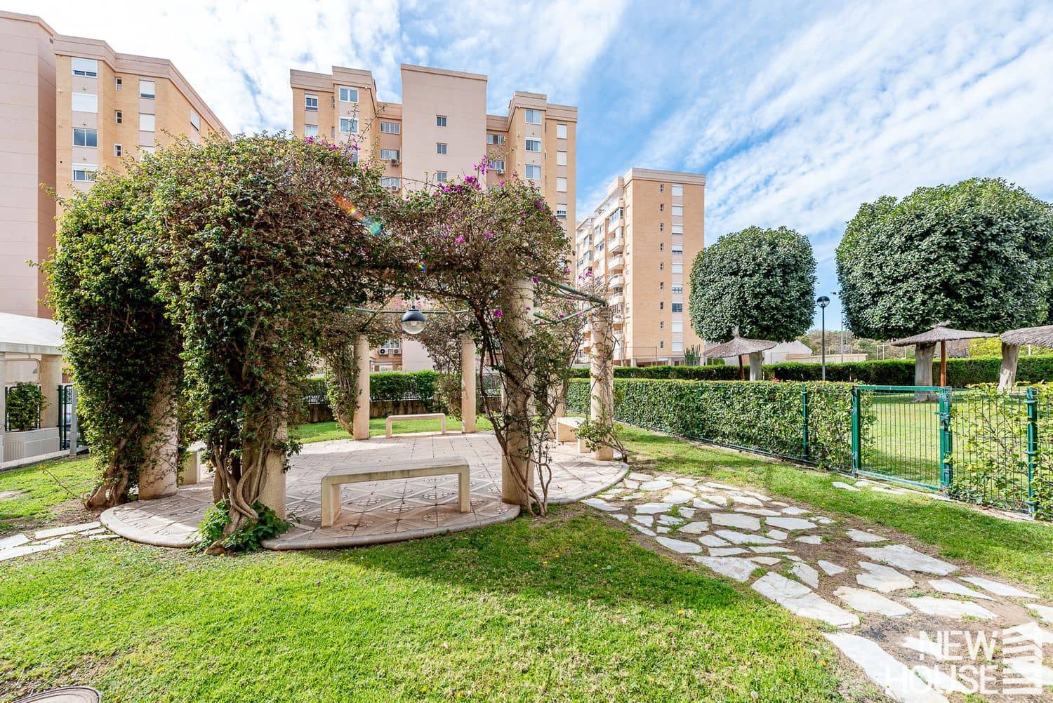 3 bedroom Apartment for sale in Playa de San Juan with pool garage - € 540,000 (Ref: 9772721)