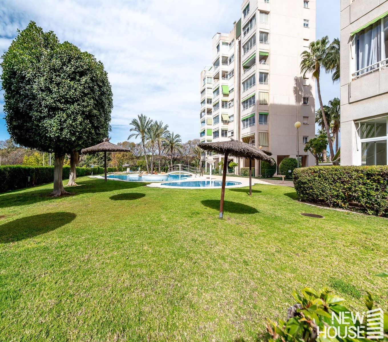 3 bedroom Apartment for sale in Playa de San Juan with pool garage - € 540,000 (Ref: 9772721)