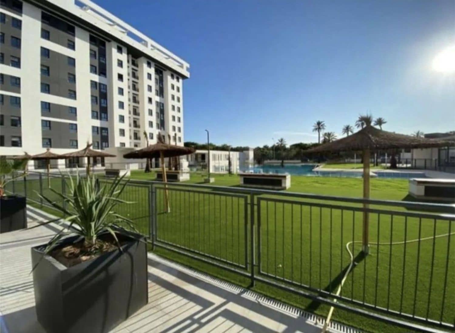 2 slaapkamer Appartement te koop in Playa San Juan met zwembad garage - € 475.500 (Ref: 9772722)