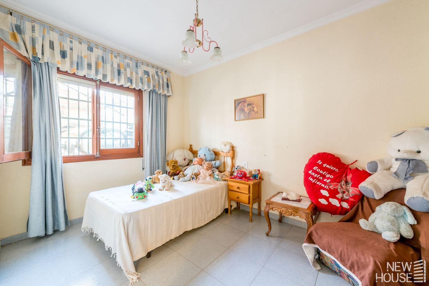 6 bedroom Villa for sale in San Juan de Alicante / Sant Joan d'Alacant with garage - € 520,000 (Ref: 9772724)