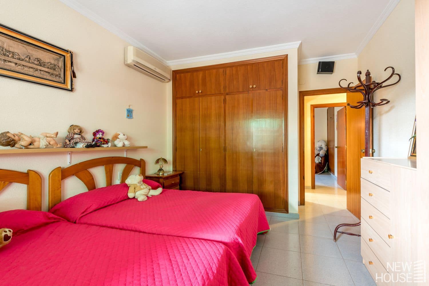 6 bedroom Villa for sale in San Juan de Alicante / Sant Joan d'Alacant with garage - € 520,000 (Ref: 9772724)