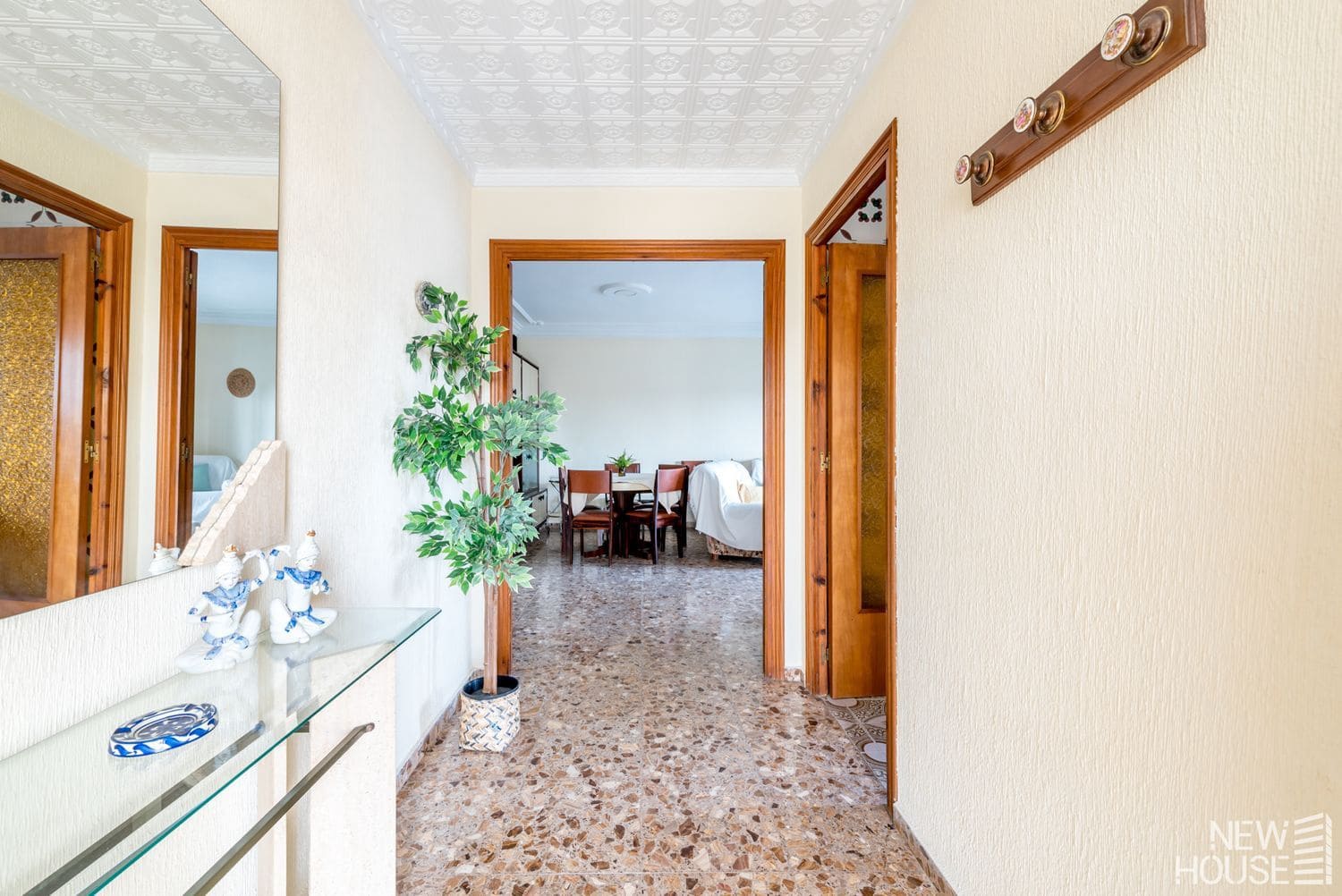 6 bedroom Villa for sale in San Juan de Alicante / Sant Joan d'Alacant with garage - € 520,000 (Ref: 9772724)