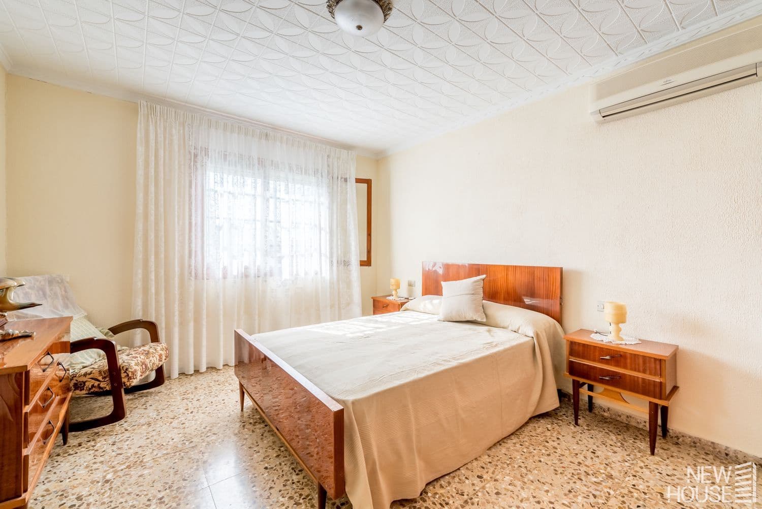 6 bedroom Villa for sale in San Juan de Alicante / Sant Joan d'Alacant with garage - € 520,000 (Ref: 9772724)