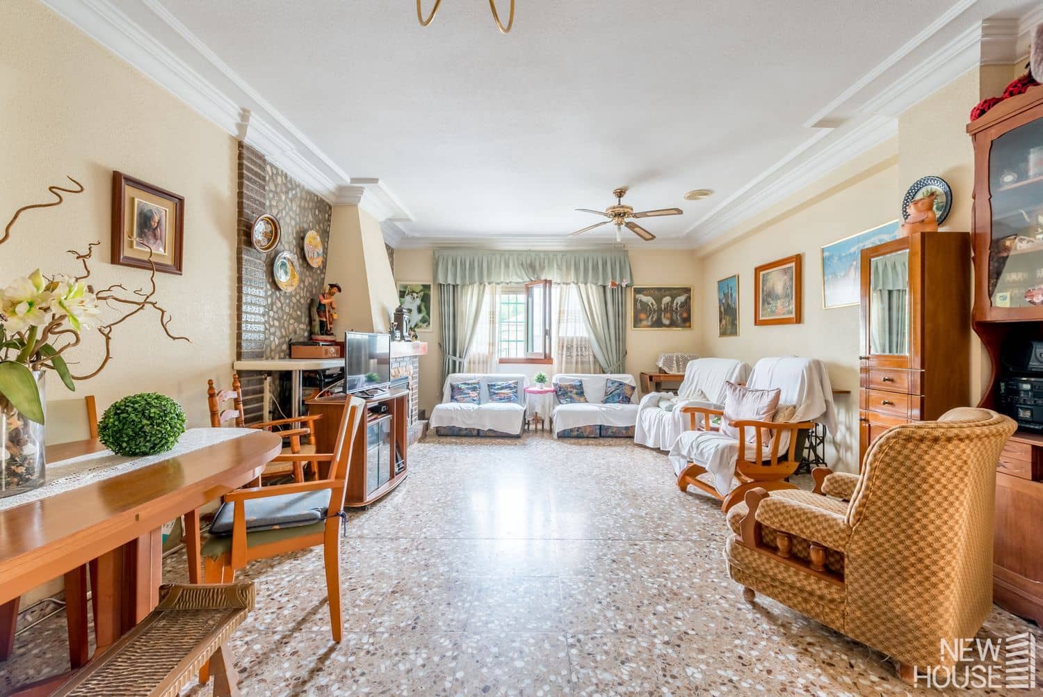 6 bedroom Villa for sale in San Juan de Alicante / Sant Joan d'Alacant with garage - € 520,000 (Ref: 9772724)