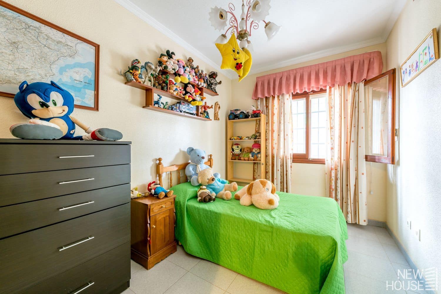 6 bedroom Villa for sale in San Juan de Alicante / Sant Joan d'Alacant with garage - € 520,000 (Ref: 9772724)