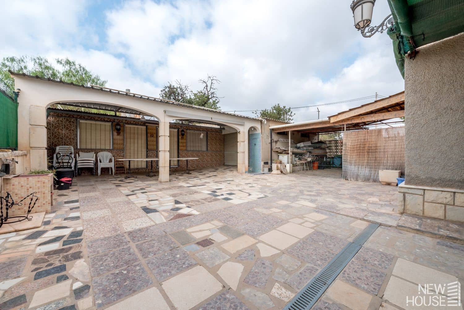 6 bedroom Villa for sale in San Juan de Alicante / Sant Joan d'Alacant with garage - € 520,000 (Ref: 9772724)