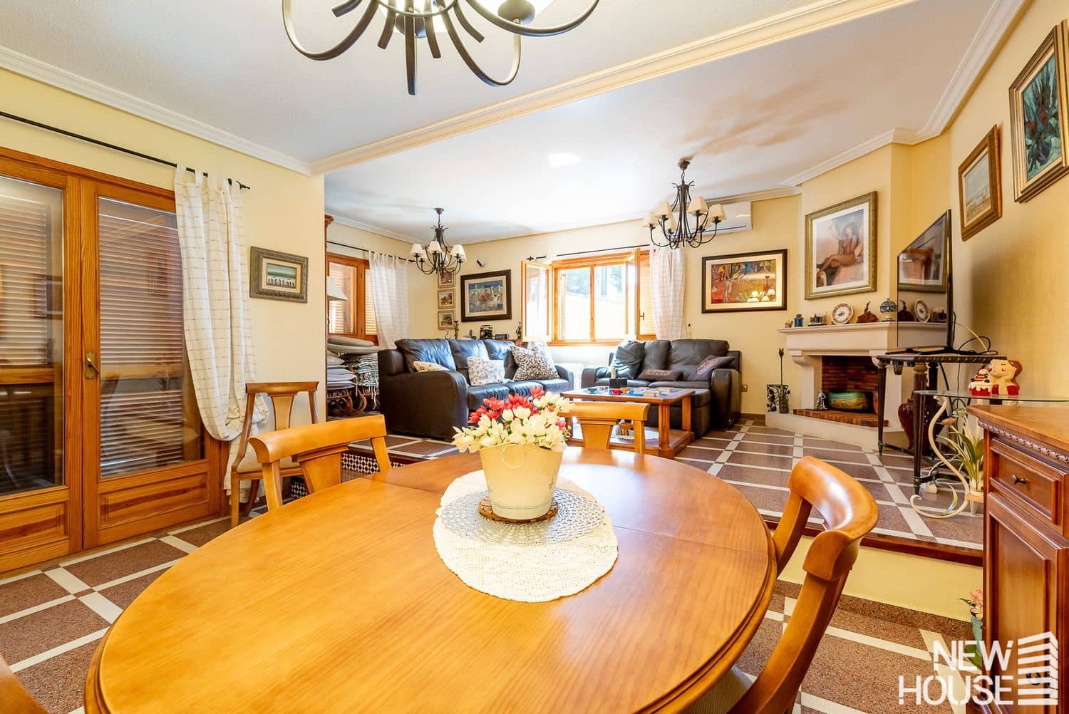 4 soveværelse Villa til salg i Muchamiel / Mutxamel med swimmingpool garage - € 890.000 (Ref: 9772725)