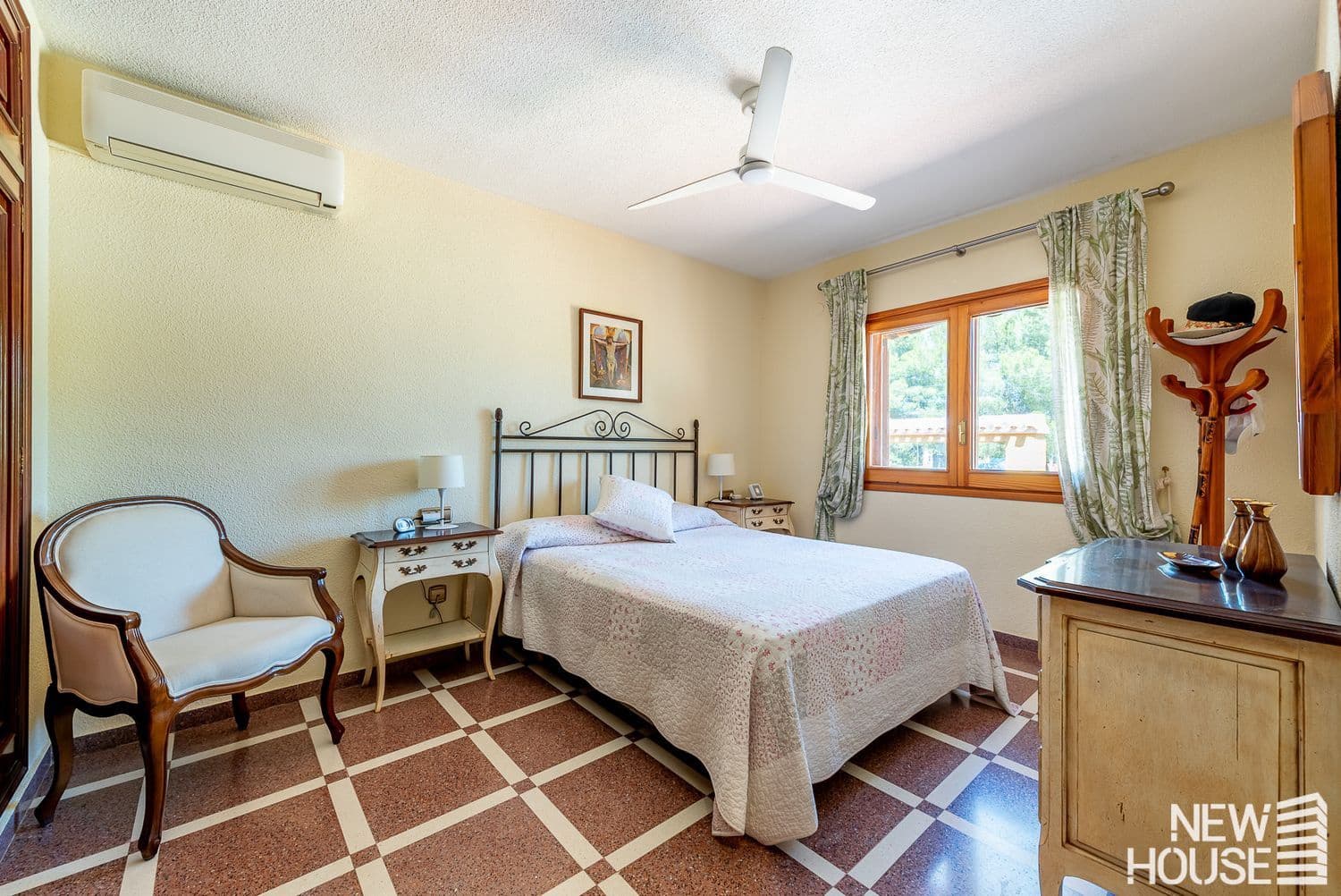 4 soveværelse Villa til salg i Muchamiel / Mutxamel med swimmingpool garage - € 890.000 (Ref: 9772725)