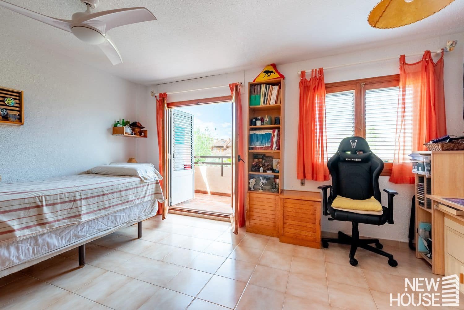 4 soveværelse Byhus til salg i San Juan de Alicante / Sant Joan d'Alacant med garage - € 472.500 (Ref: 9784885)