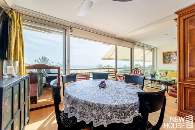 3 soveværelse Lejlighed til salg i Albufereta, Alicante by med garage - € 550.000 (Ref: 9784886)