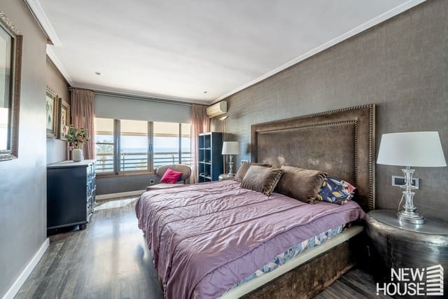 3 soveværelse Lejlighed til salg i Albufereta, Alicante by med garage - € 550.000 (Ref: 9784886)