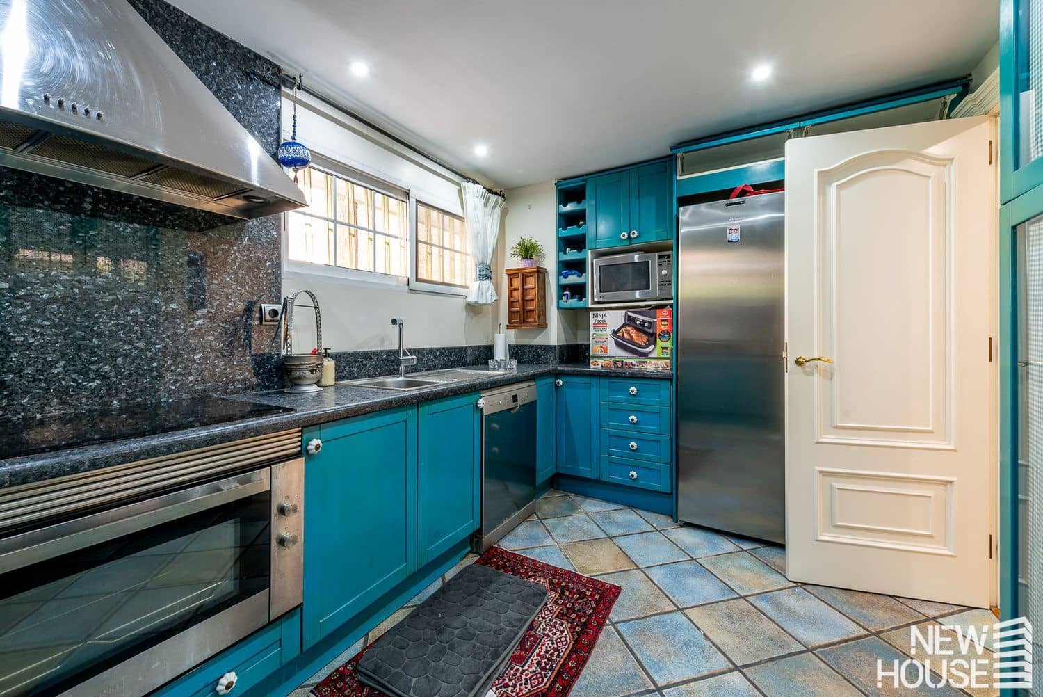 3 soveværelse Lejlighed til salg i Alicante by med garage - € 550.000 (Ref: 9784886)