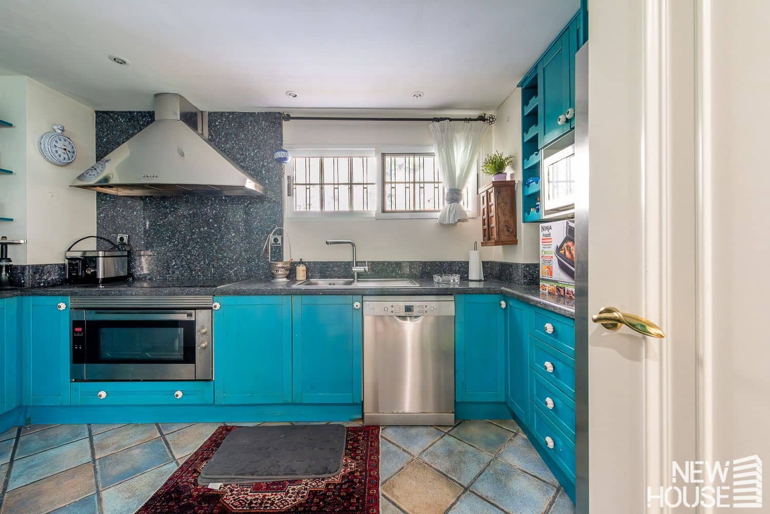 3 soveværelse Lejlighed til salg i Alicante by med garage - € 550.000 (Ref: 9784886)