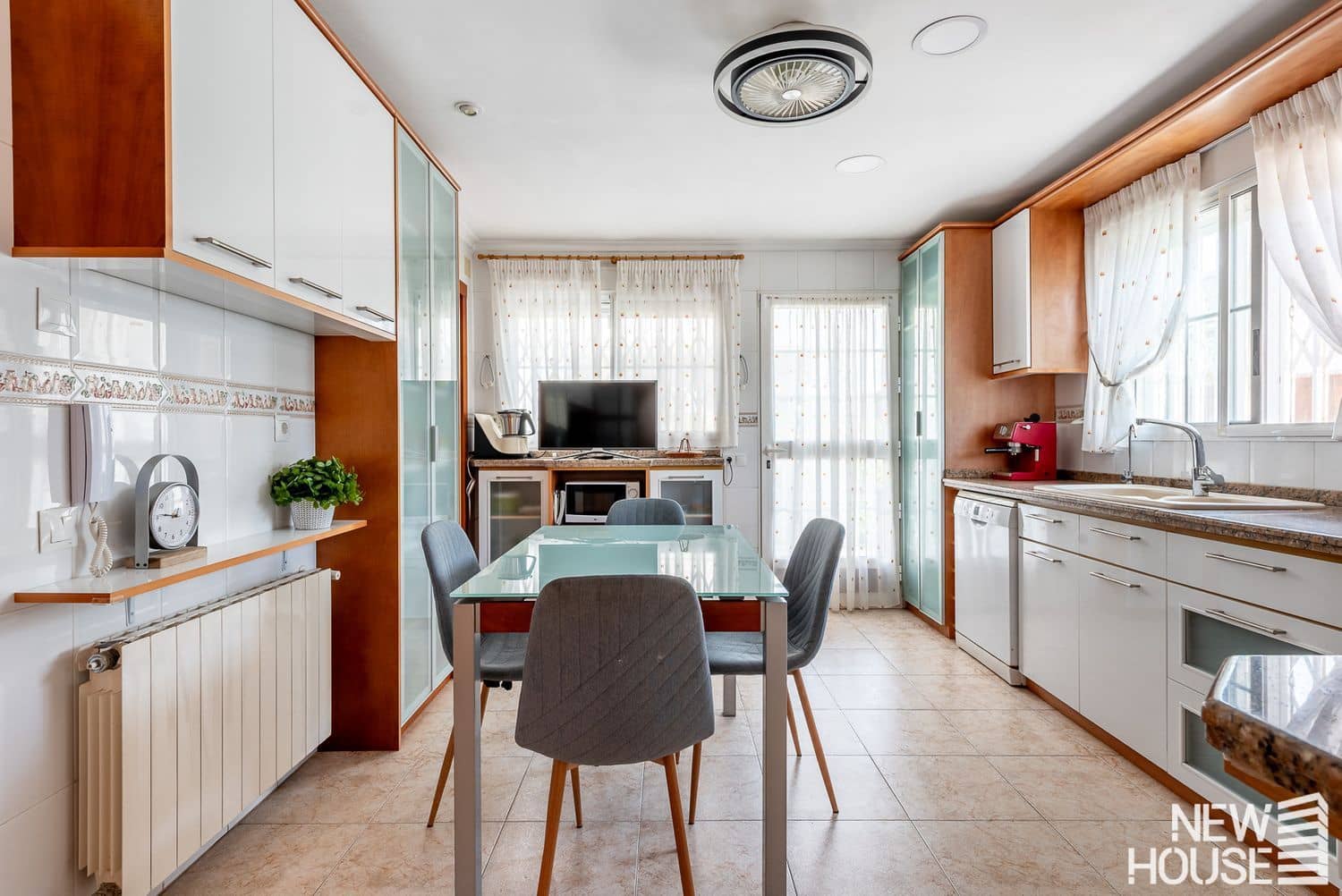 6 chambre Villa/Maison à vendre à Alicante ville avec piscine garage - 895 000 € (Ref: 9788088)